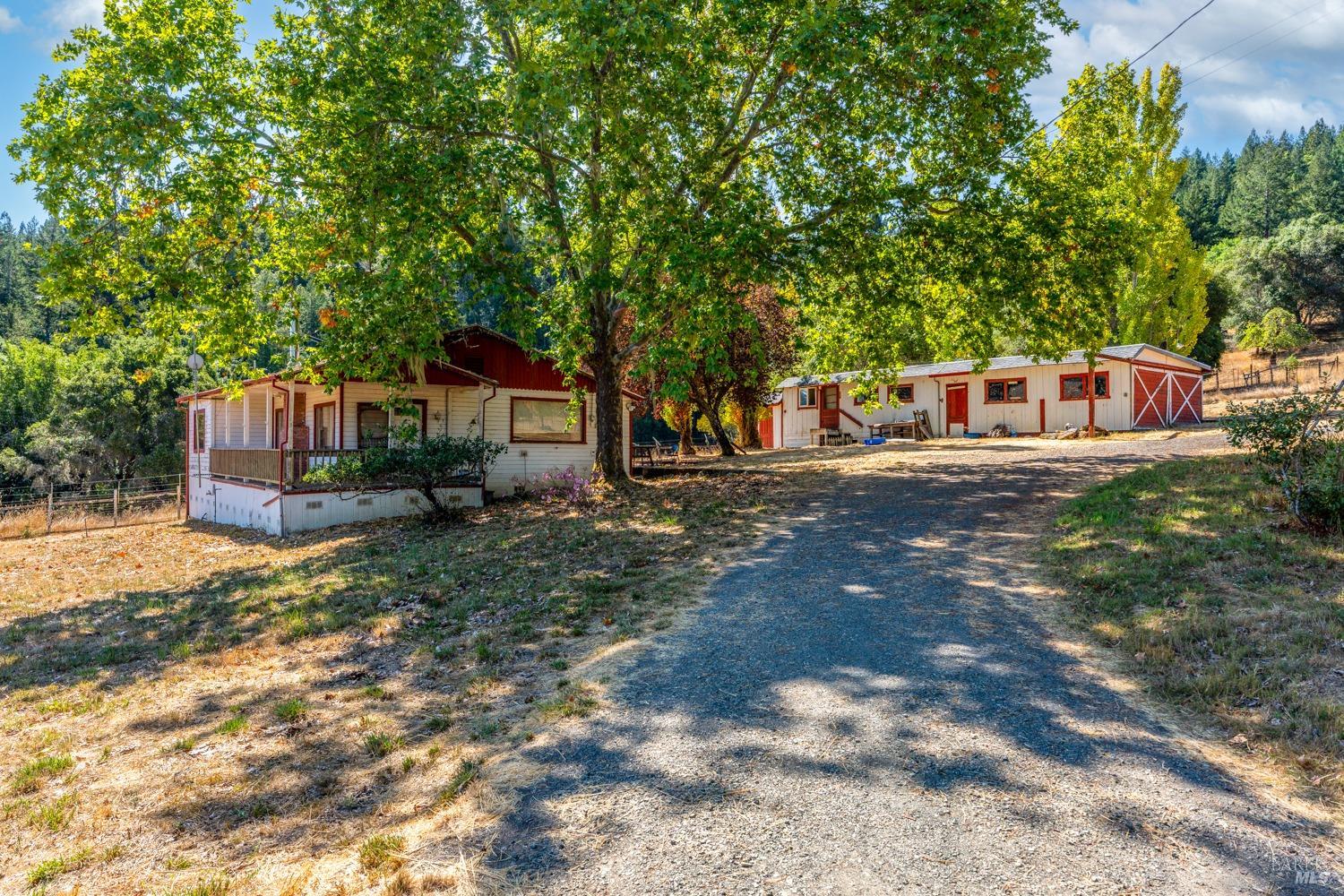 Detail Gallery Image 21 of 31 For 10580 Anderson Valley Way, Boonville,  CA 95415 - 3 Beds | 3 Baths