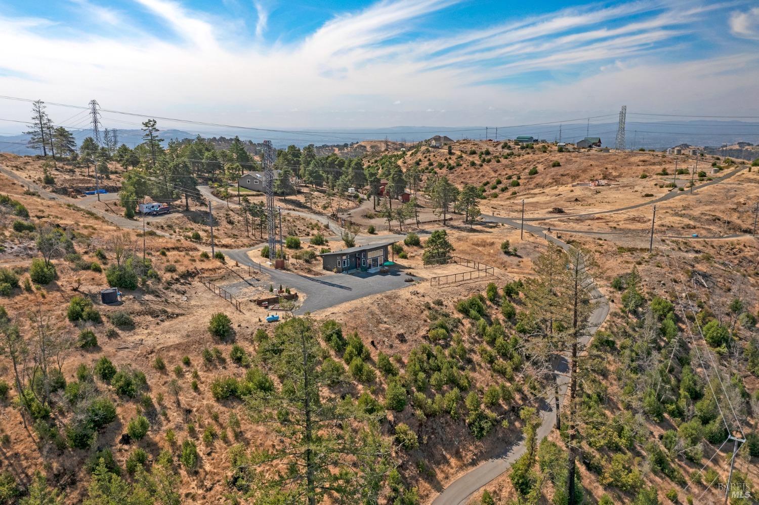 Detail Gallery Image 4 of 28 For 1946 Los Alamos Rd, Santa Rosa,  CA 95409 - 2 Beds | 2 Baths