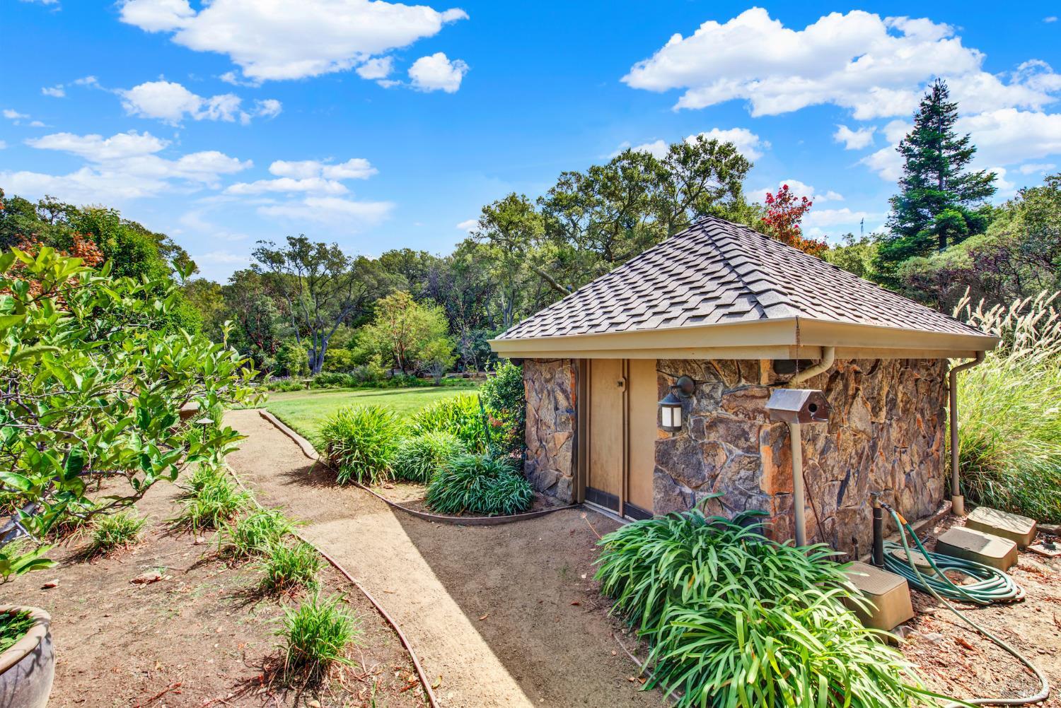 Detail Gallery Image 94 of 99 For 4755 Valley End Ln, Fairfield,  CA 94534 - 4 Beds | 4/2 Baths