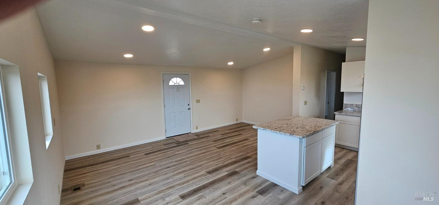 Detail Gallery Image 7 of 8 For 1021 S Main St 6, Fort Bragg,  CA 95437 - 2 Beds | 2 Baths