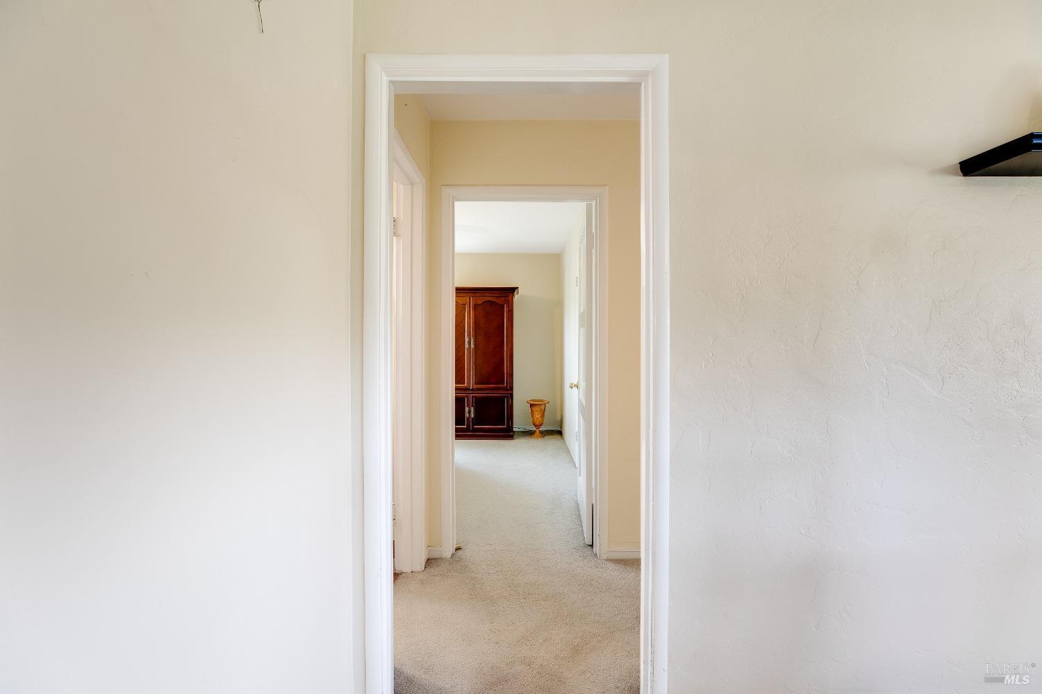 Detail Gallery Image 8 of 27 For 330 Monroe St, Napa,  CA 94559 - 3 Beds | 2 Baths