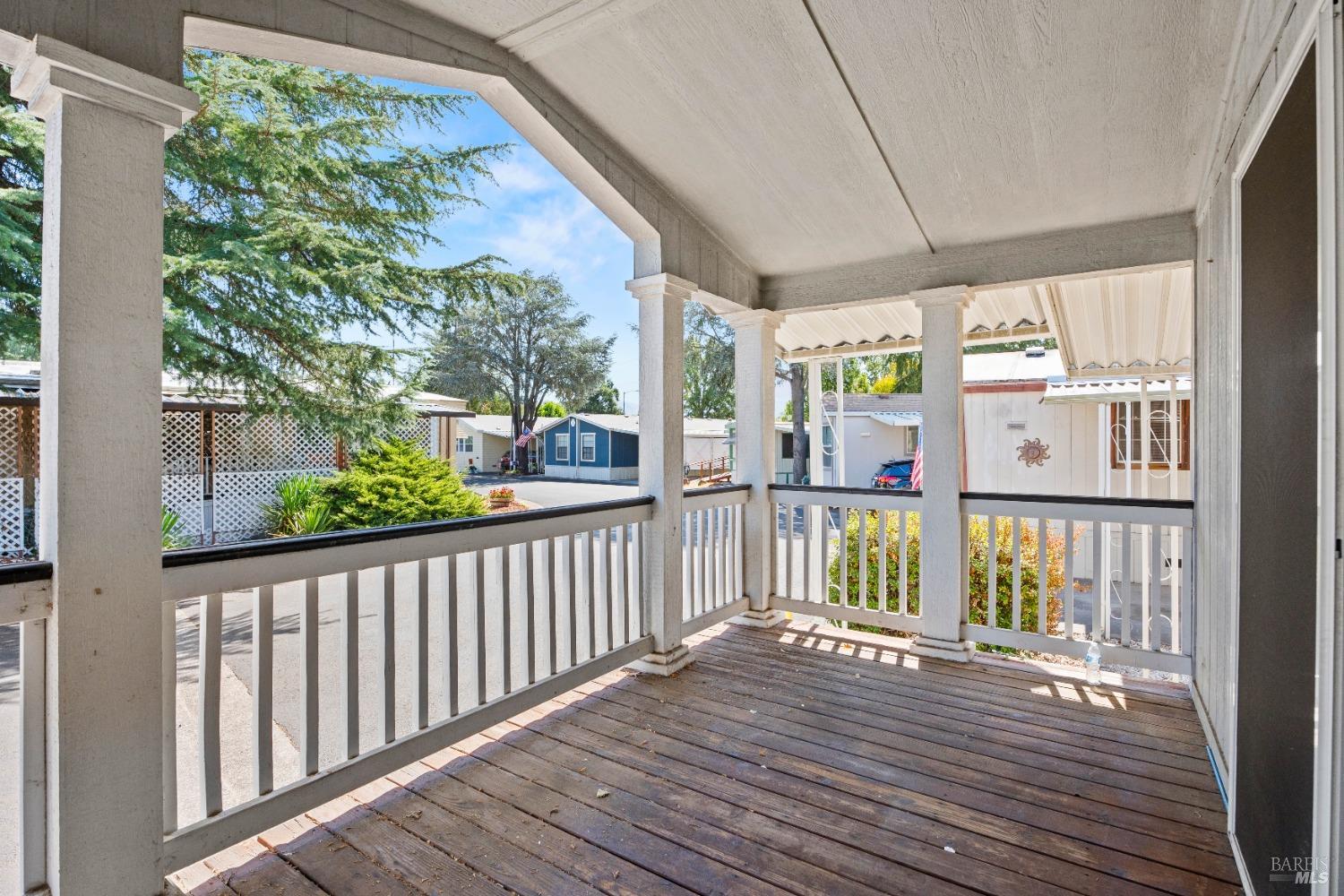 Detail Gallery Image 2 of 17 For 700 E Gobbi St 6, Ukiah,  CA 95482 - 2 Beds | 1/1 Baths