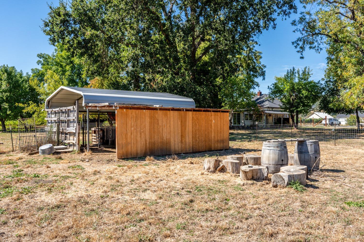 Detail Gallery Image 23 of 30 For 9901 Gibson Ln, Potter Valley,  CA 95469 - 3 Beds | 2 Baths