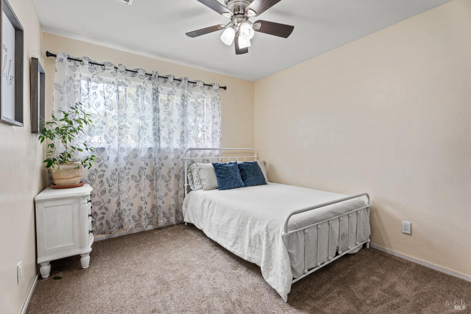 Detail Gallery Image 13 of 21 For 75 Fairview Ct, Ukiah,  CA 95482 - 3 Beds | 2 Baths