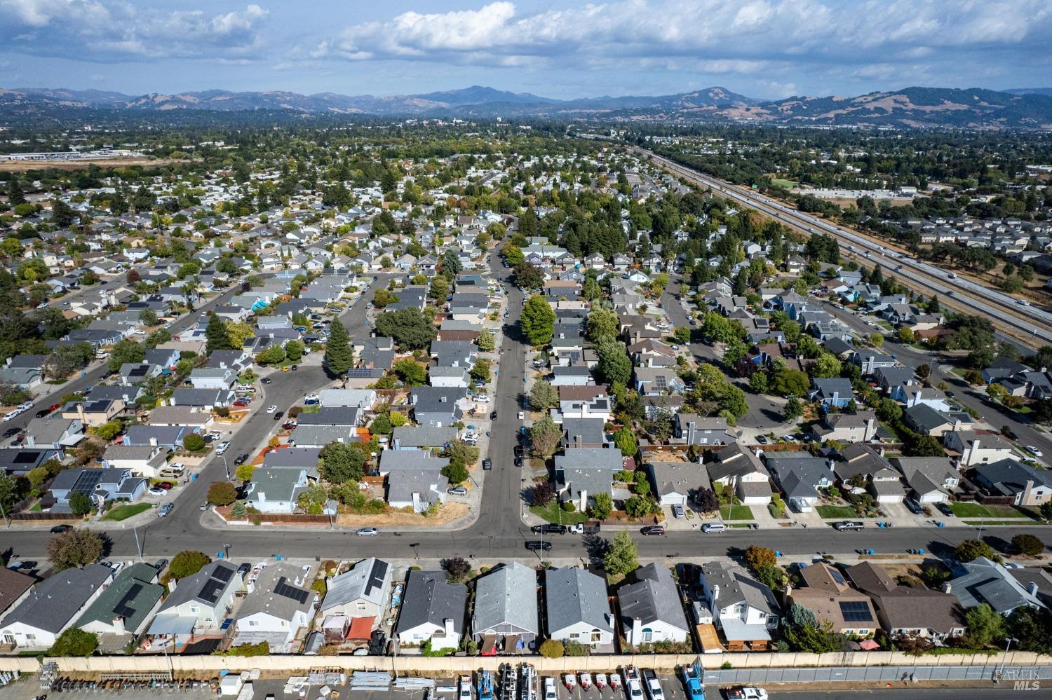 Detail Gallery Image 31 of 31 For 2437 Lemur St, Santa Rosa,  CA 95401 - 3 Beds | 2 Baths