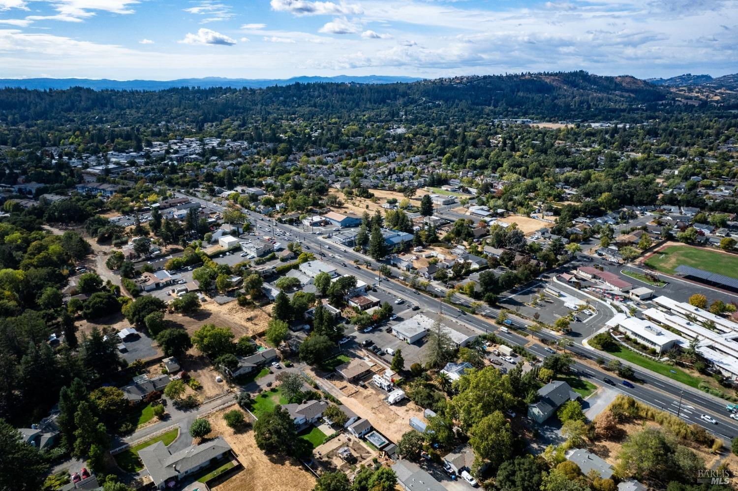 Detail Gallery Image 27 of 28 For 50 Elaine Dr, Santa Rosa,  CA 95409 - 4 Beds | 2/1 Baths