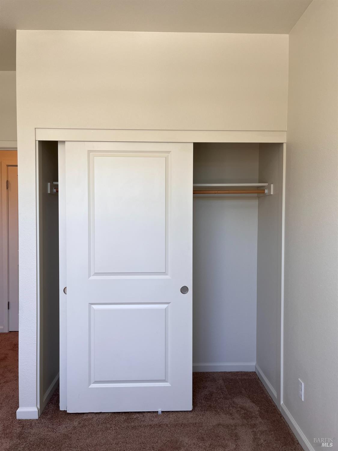 Detail Gallery Image 7 of 15 For 2022 Nw Ravello Way, Santa Rosa,  CA 95403 - 4 Beds | 2/1 Baths