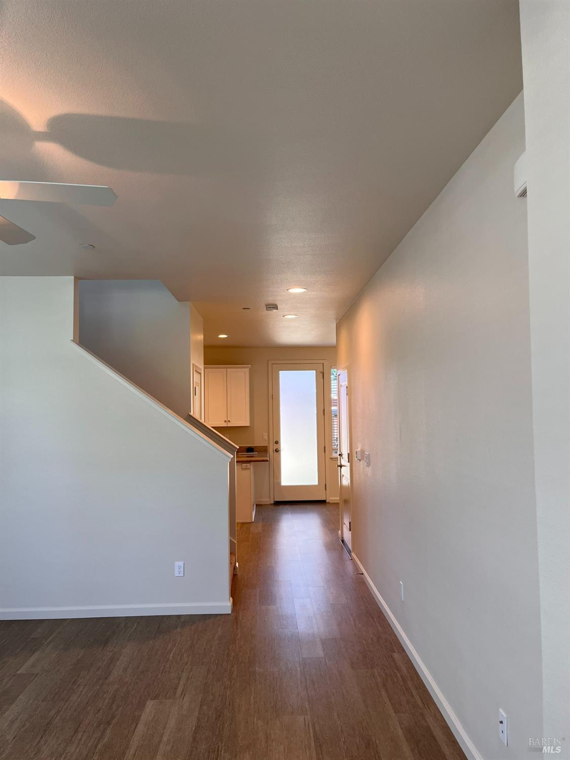 Detail Gallery Image 2 of 15 For 2022 Nw Ravello Way, Santa Rosa,  CA 95403 - 4 Beds | 2/1 Baths