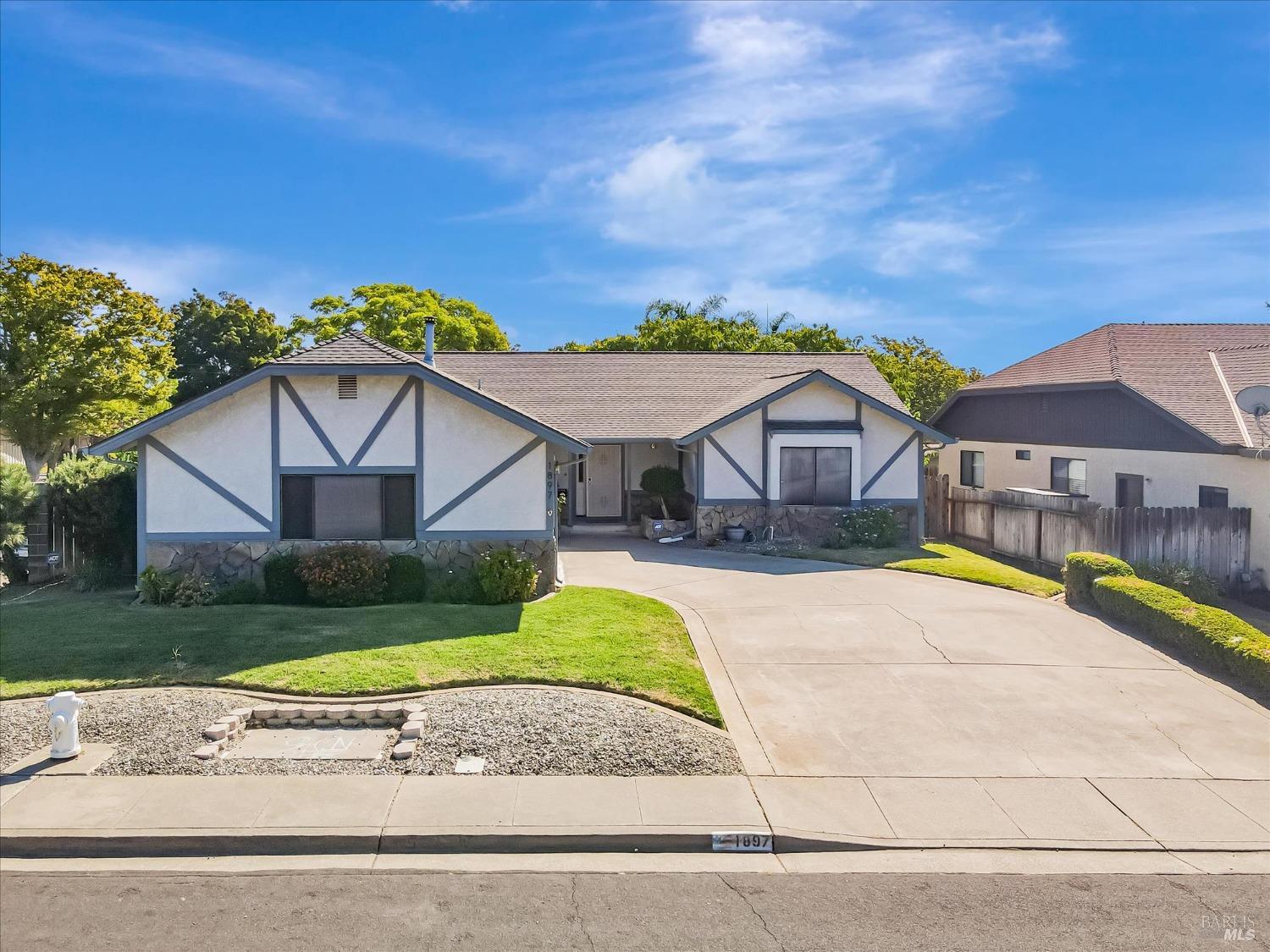 Detail Gallery Image 1 of 1 For 1897 Dorland Ct, Fairfield,  CA 94534 - 3 Beds | 2/1 Baths