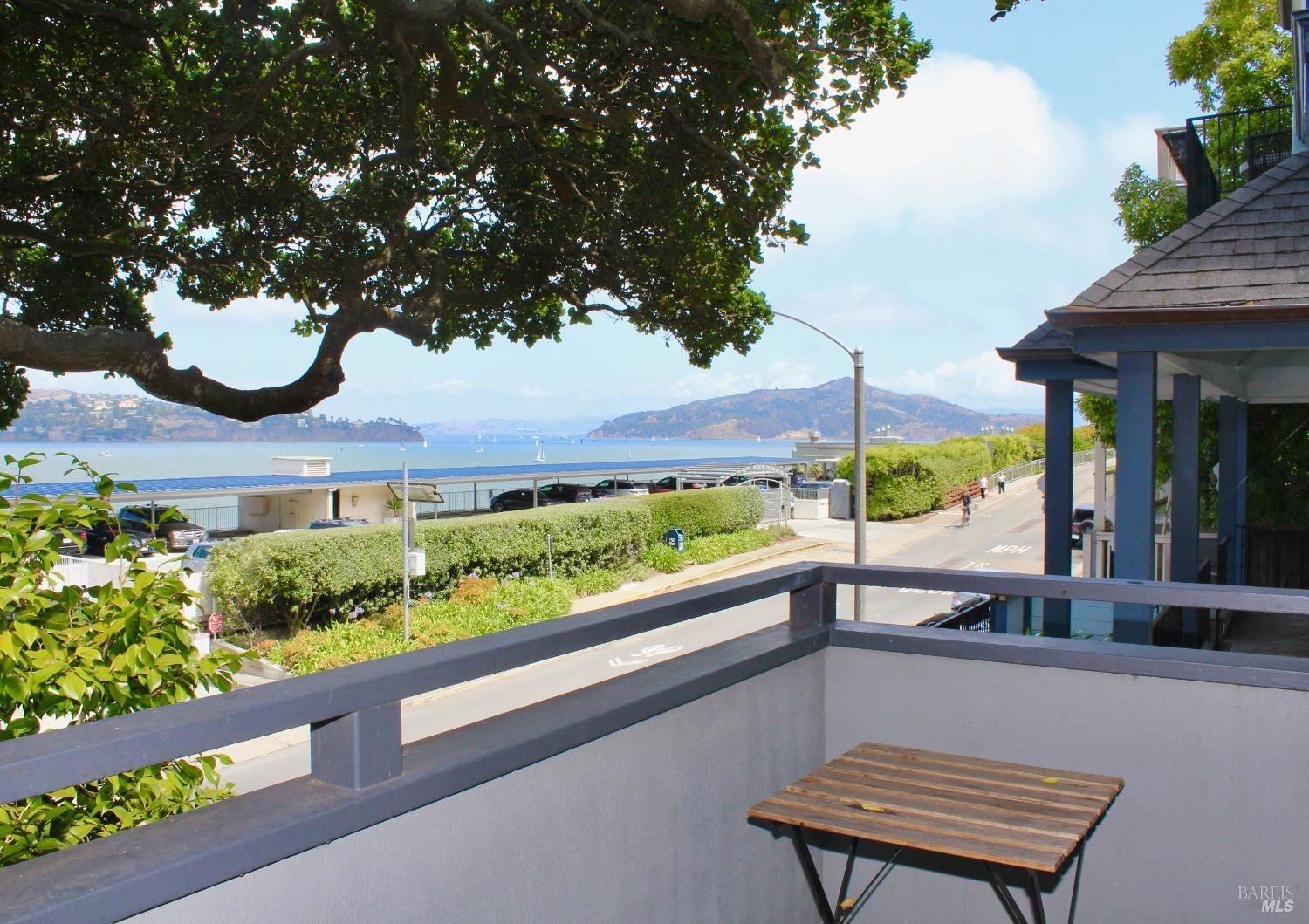 Detail Gallery Image 16 of 20 For 201 South St, Sausalito,  CA 94965 - 2 Beds | 1/1 Baths