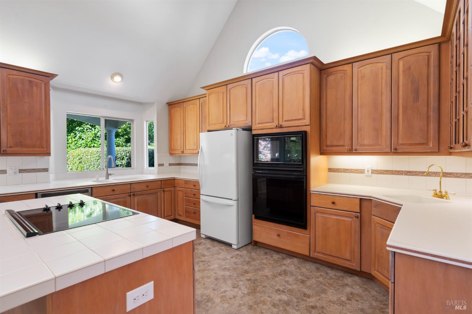 Detail Gallery Image 12 of 41 For 30 Circe Ct, Novato,  CA 94945 - 3 Beds | 2 Baths