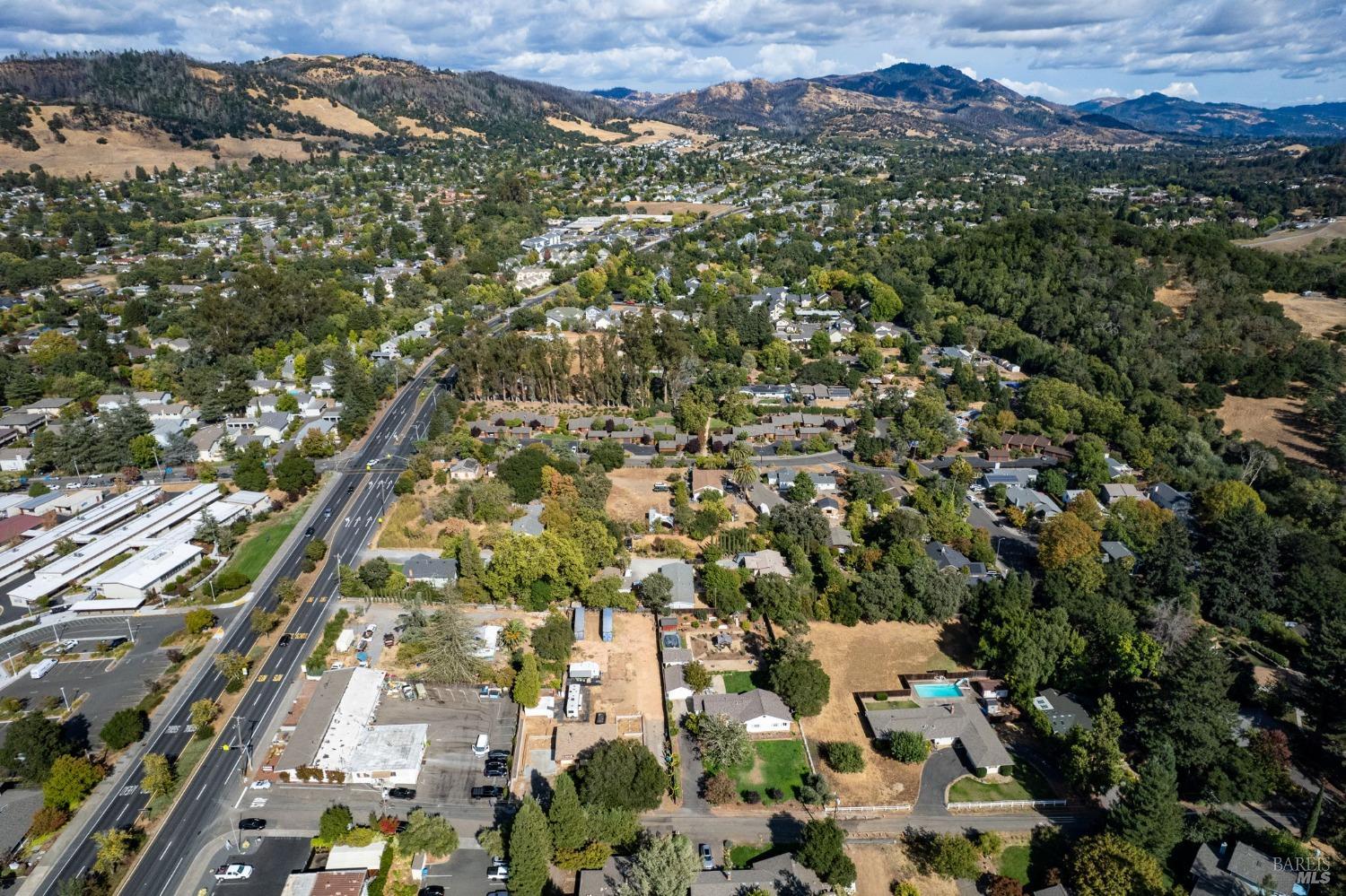 Detail Gallery Image 23 of 28 For 50 Elaine Dr, Santa Rosa,  CA 95409 - 4 Beds | 2/1 Baths