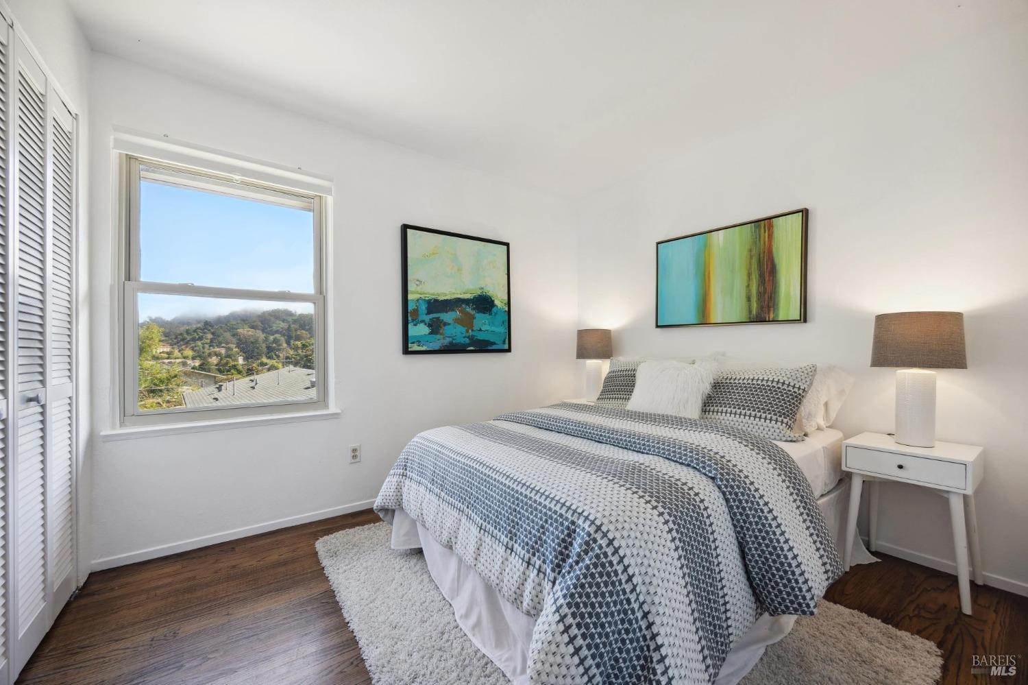 Detail Gallery Image 18 of 23 For 28 Buckelew St, Sausalito,  CA 94965 - 3 Beds | 1 Baths