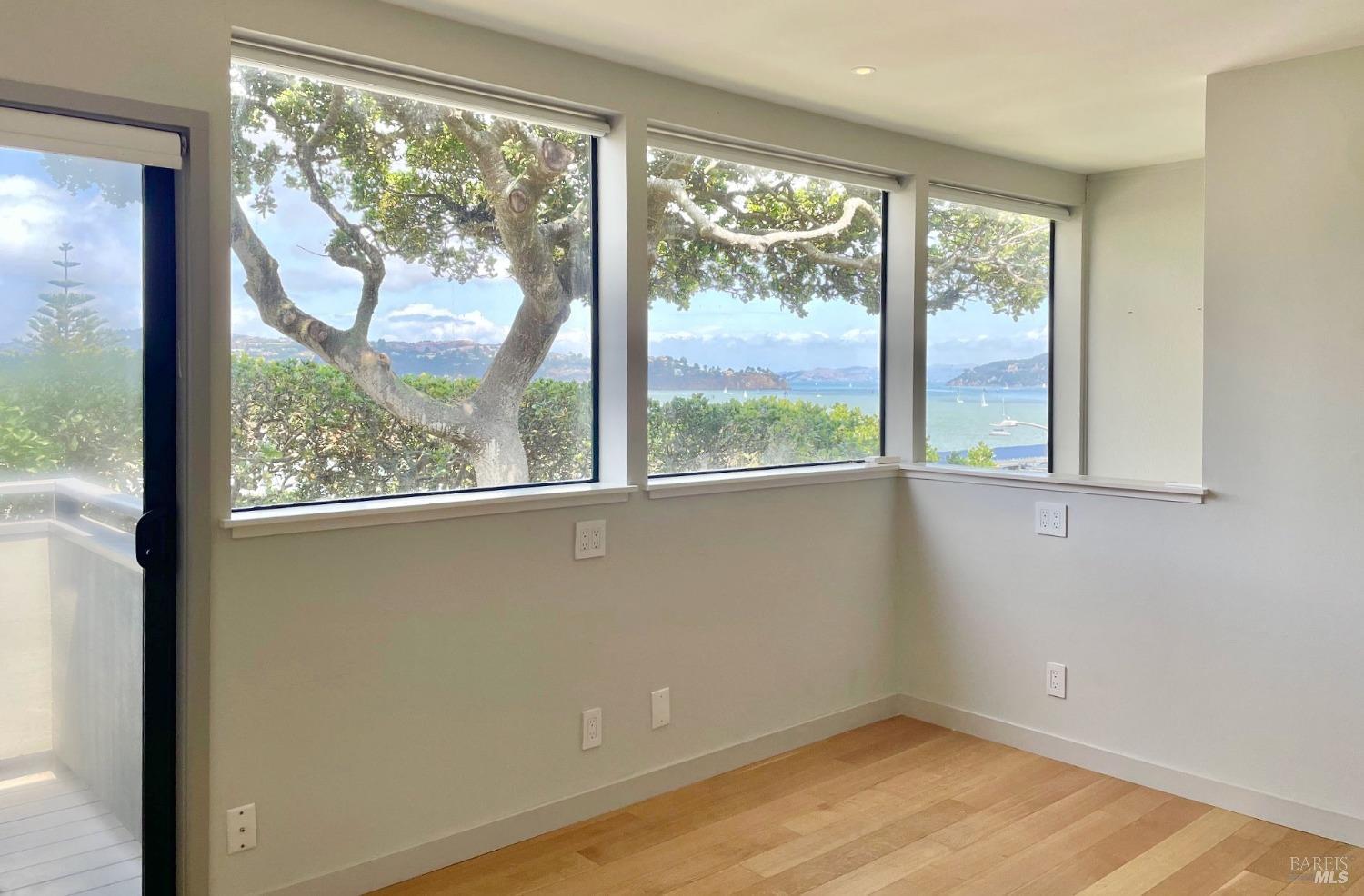 Detail Gallery Image 17 of 20 For 201 South St, Sausalito,  CA 94965 - 2 Beds | 1/1 Baths