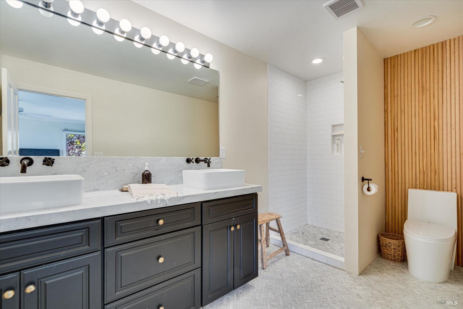 Detail Gallery Image 17 of 42 For 4456 Grove St, Sonoma,  CA 95476 - 2 Beds | 2 Baths