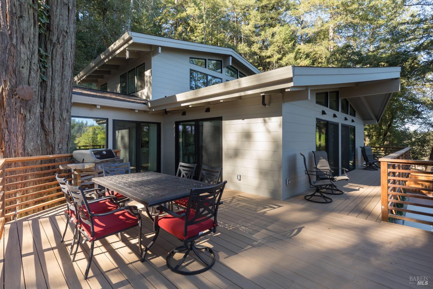 Detail Gallery Image 15 of 29 For 5144 Sharp Rd, Calistoga,  CA 94515 - 3 Beds | 4/1 Baths