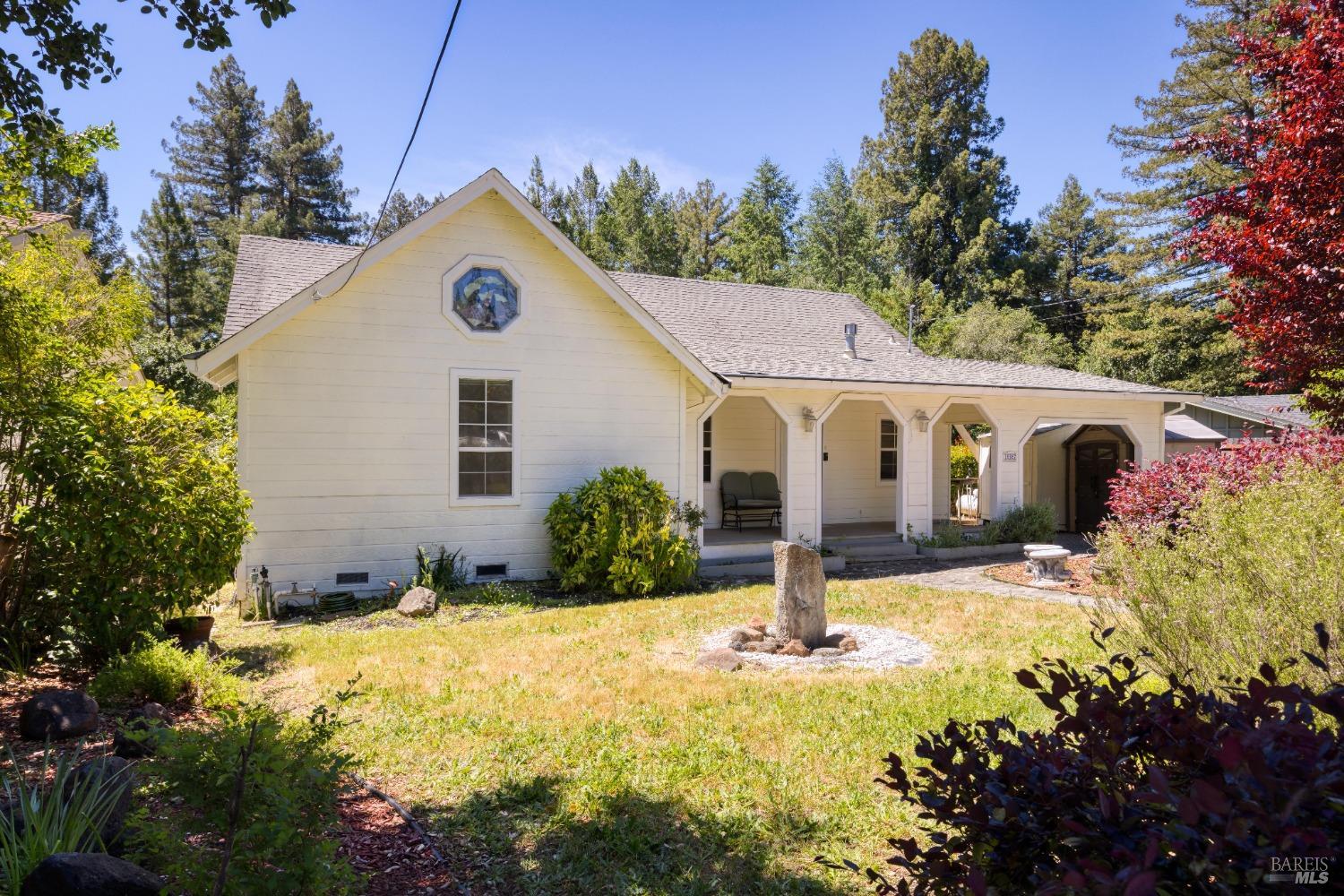 Detail Gallery Image 1 of 1 For 15857 Sunshine Ct, Guerneville,  CA 95446 - 2 Beds | 2 Baths