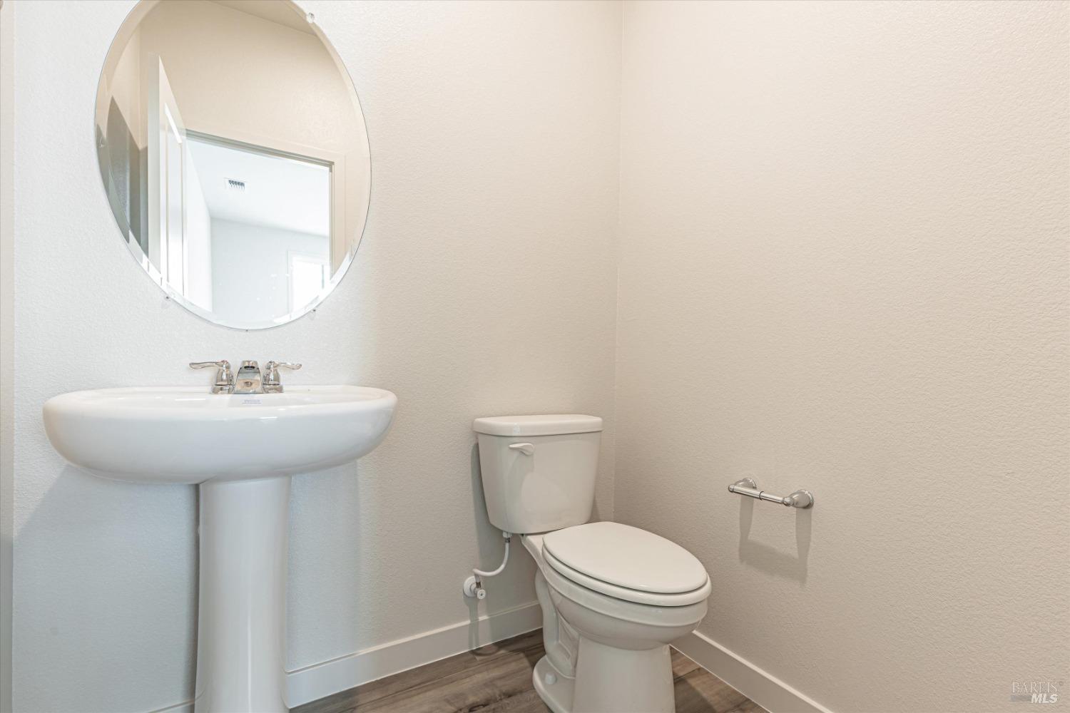 Detail Gallery Image 6 of 20 For 119 Flounder St, Suisun City,  CA 94585 - 3 Beds | 2/1 Baths