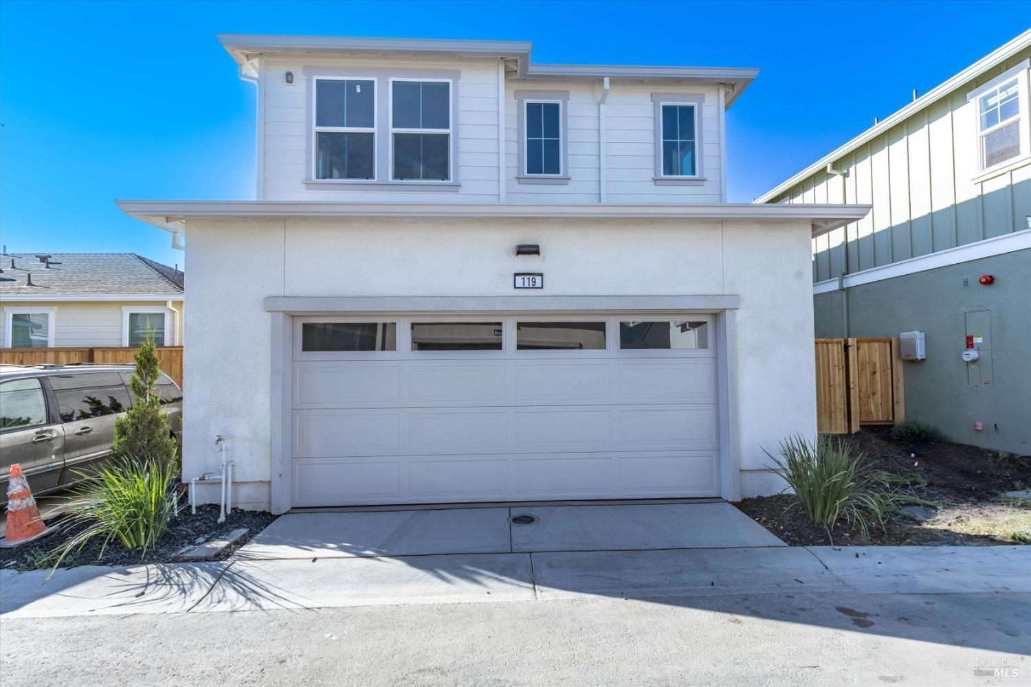 Detail Gallery Image 2 of 20 For 119 Flounder St, Suisun City,  CA 94585 - 3 Beds | 2/1 Baths