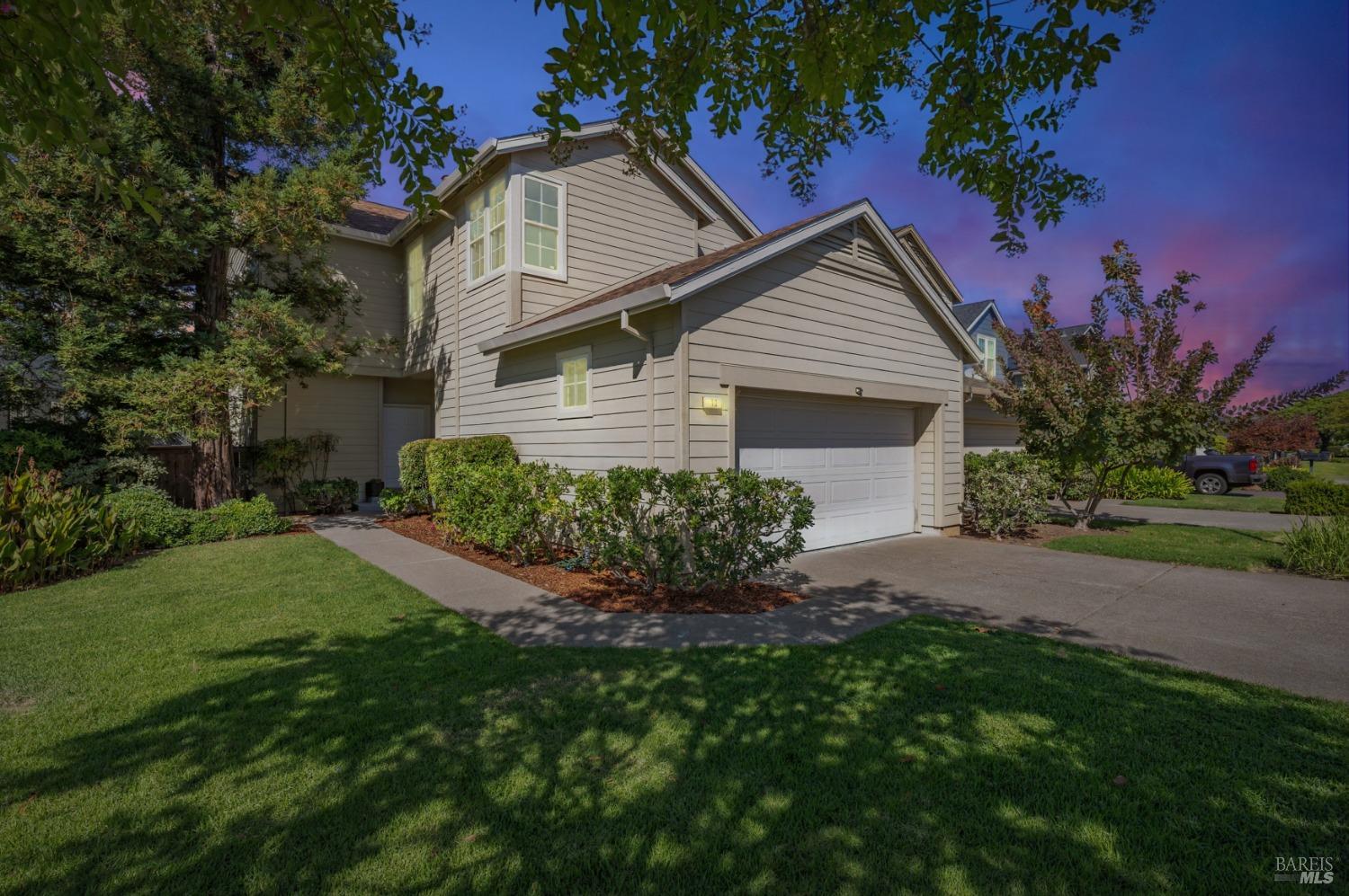 Detail Gallery Image 32 of 39 For 10 Edgewater Ct, San Rafael,  CA 94903 - 4 Beds | 3/1 Baths