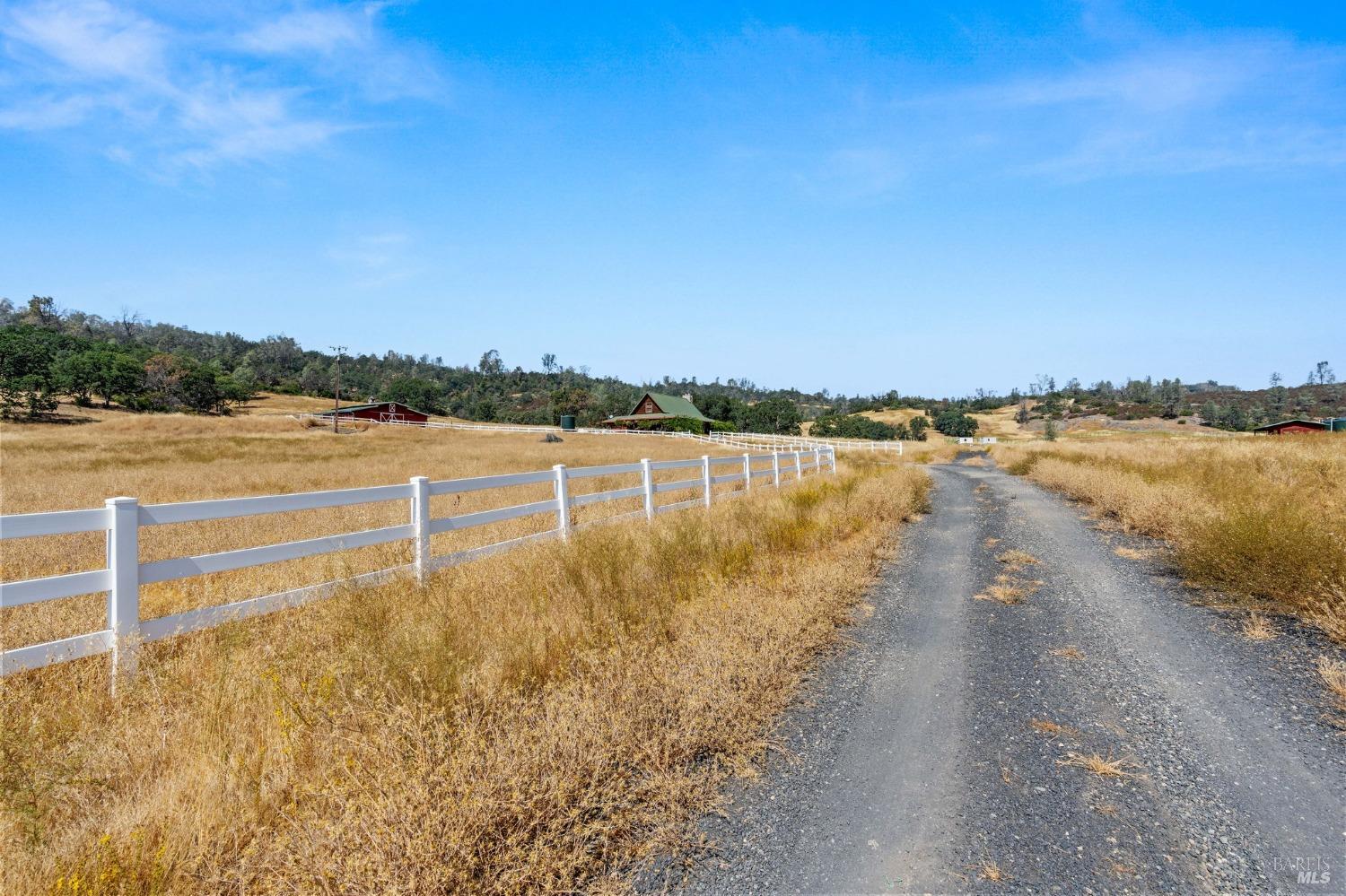 Detail Gallery Image 29 of 34 For 16580 Daly Pl, Lower Lake,  CA 95457 - 2 Beds | 1 Baths