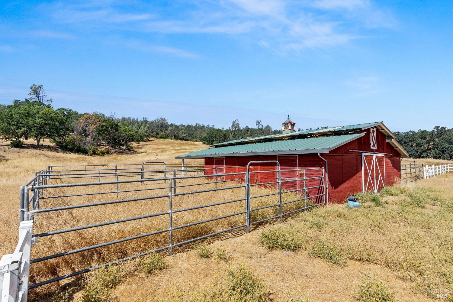 Detail Gallery Image 28 of 34 For 16580 Daly Pl, Lower Lake,  CA 95457 - 2 Beds | 1 Baths