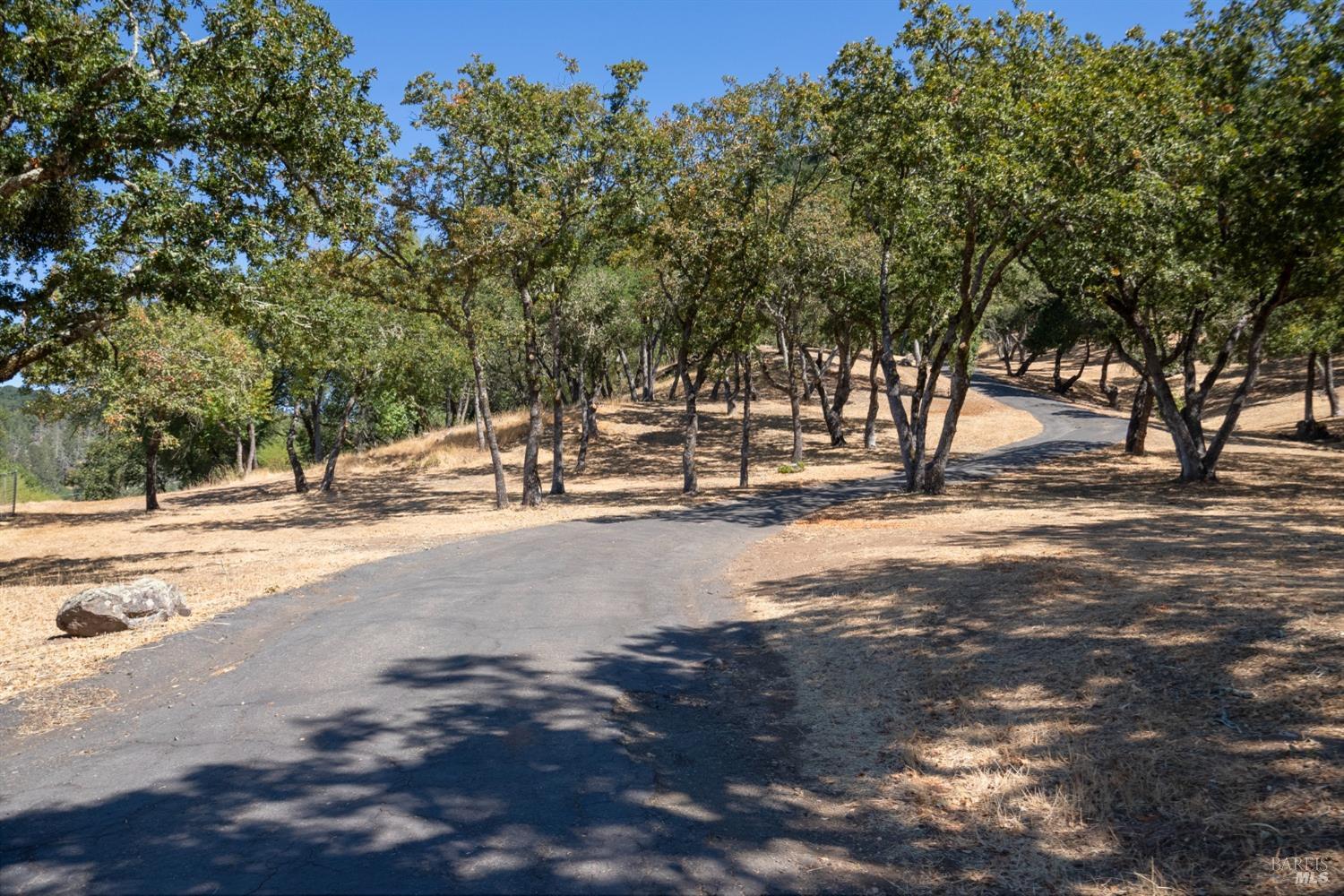 Detail Gallery Image 13 of 66 For 1990 Mark West Springs Rd, Santa Rosa,  CA 95404 - 2 Beds | 2 Baths