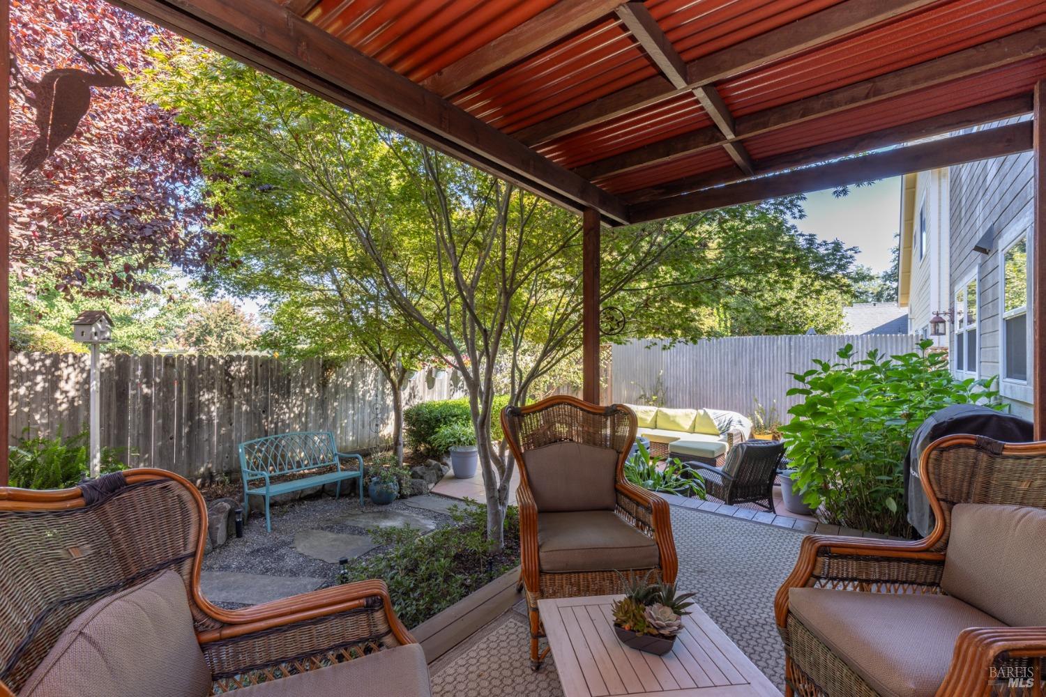 Detail Gallery Image 33 of 37 For 2030 Devonshire Dr, Napa,  CA 94558 - 3 Beds | 2/1 Baths