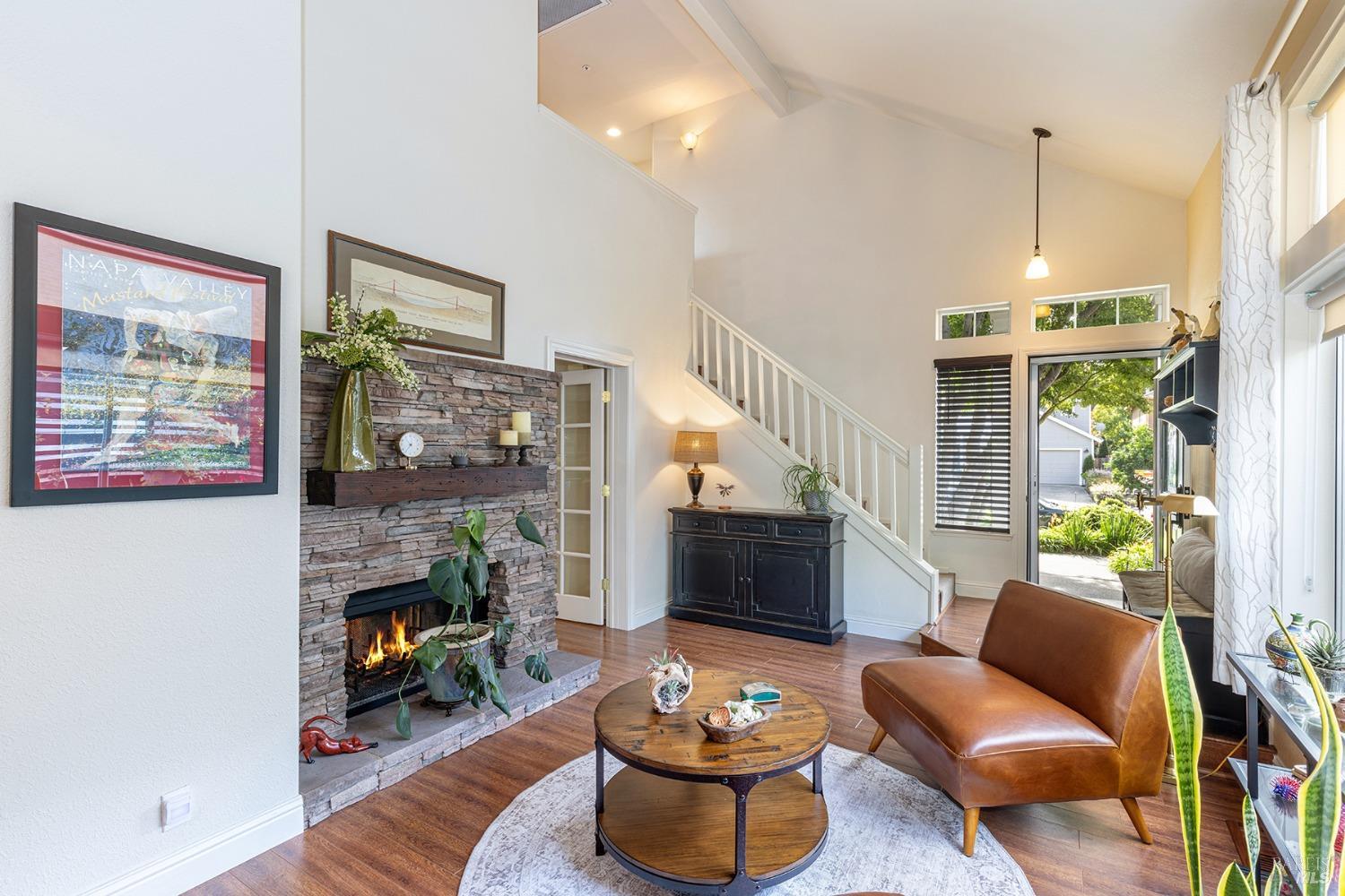 Detail Gallery Image 3 of 37 For 2030 Devonshire Dr, Napa,  CA 94558 - 3 Beds | 2/1 Baths