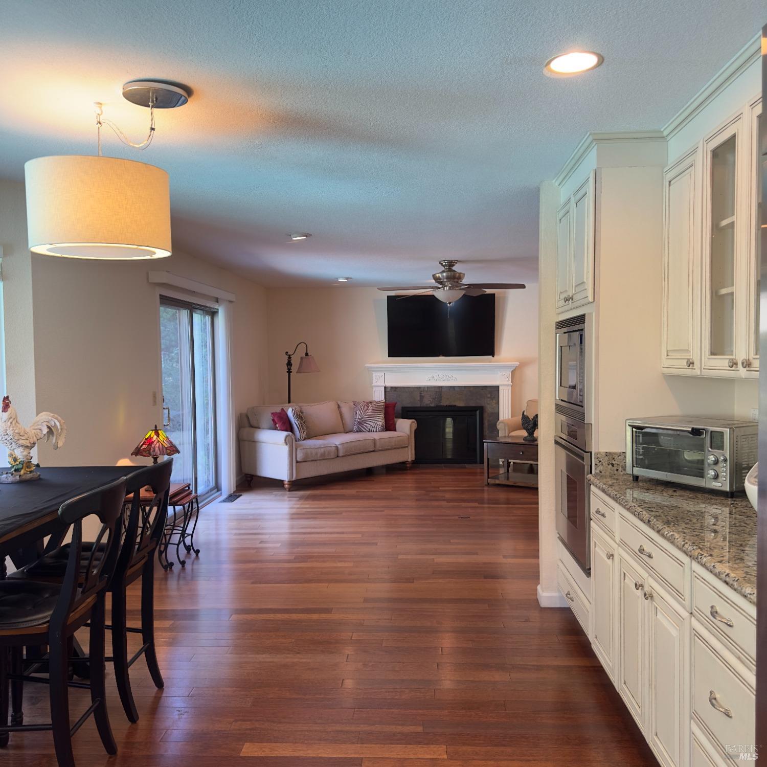 Detail Gallery Image 39 of 95 For 6 Paddock Ct, Pleasant Hill,  CA 94523 - 5 Beds | 2/1 Baths