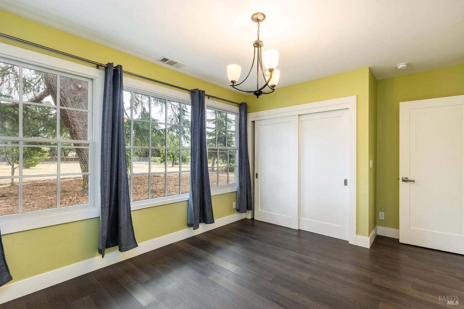 Detail Gallery Image 16 of 54 For 3149 Vichy Ave, Napa,  CA 94558 - 2 Beds | 2 Baths