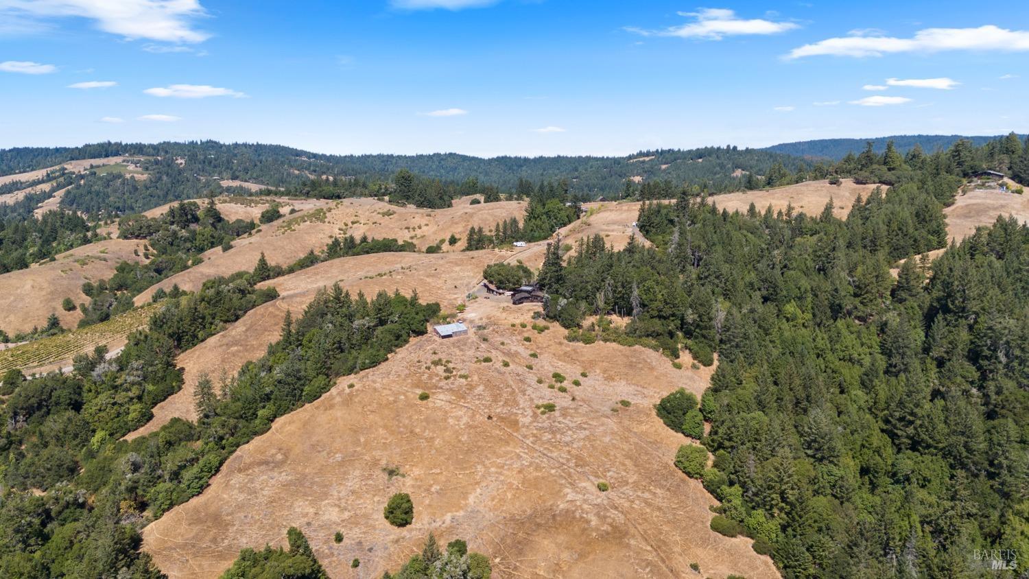 Detail Gallery Image 6 of 15 For 6200 Lazy Springs Rd, Philo,  CA 95466 - 3 Beds | 2 Baths