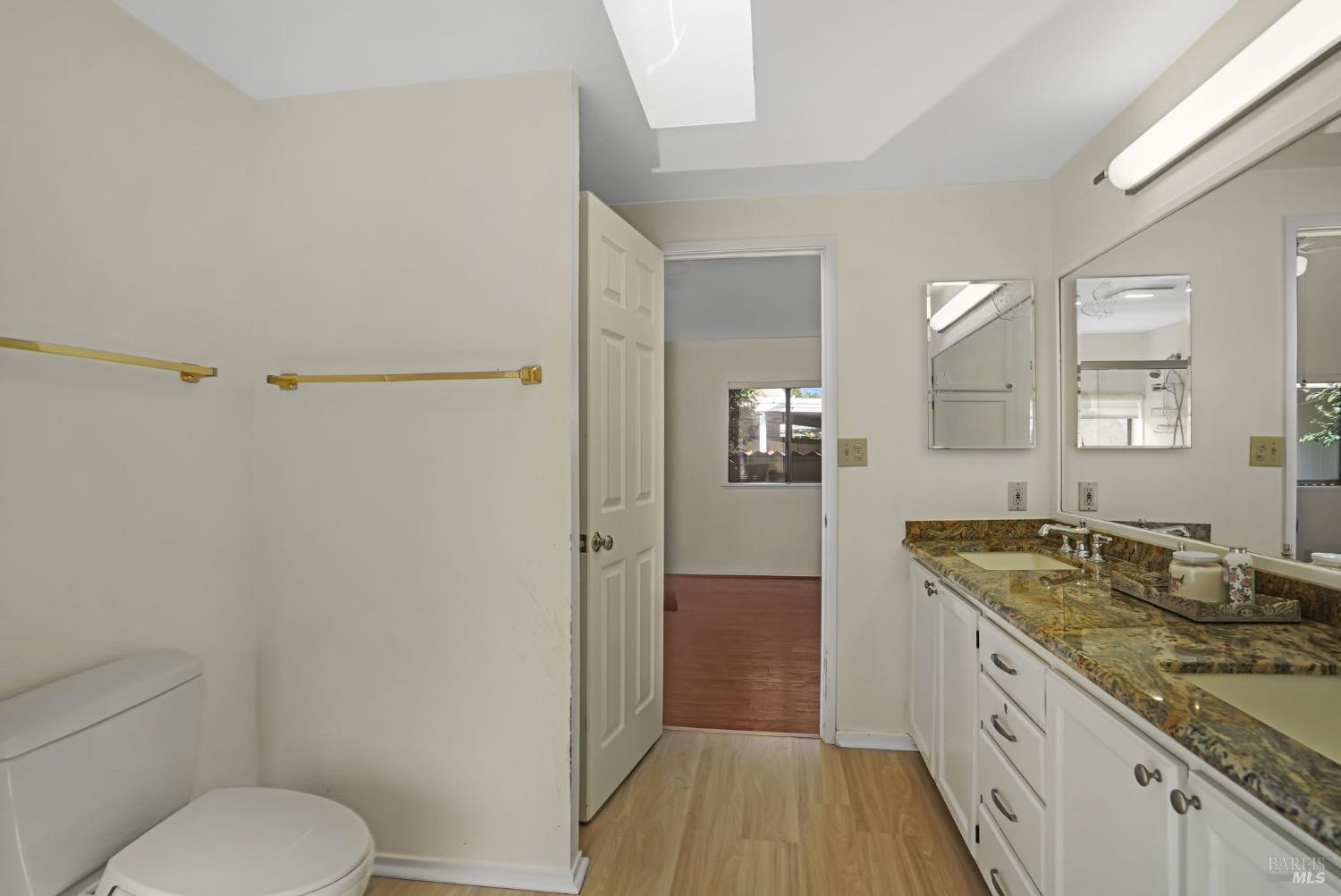 Detail Gallery Image 18 of 35 For 5 La Cuesta Ct, Saint Helena,  CA 94574 - 2 Beds | 2 Baths