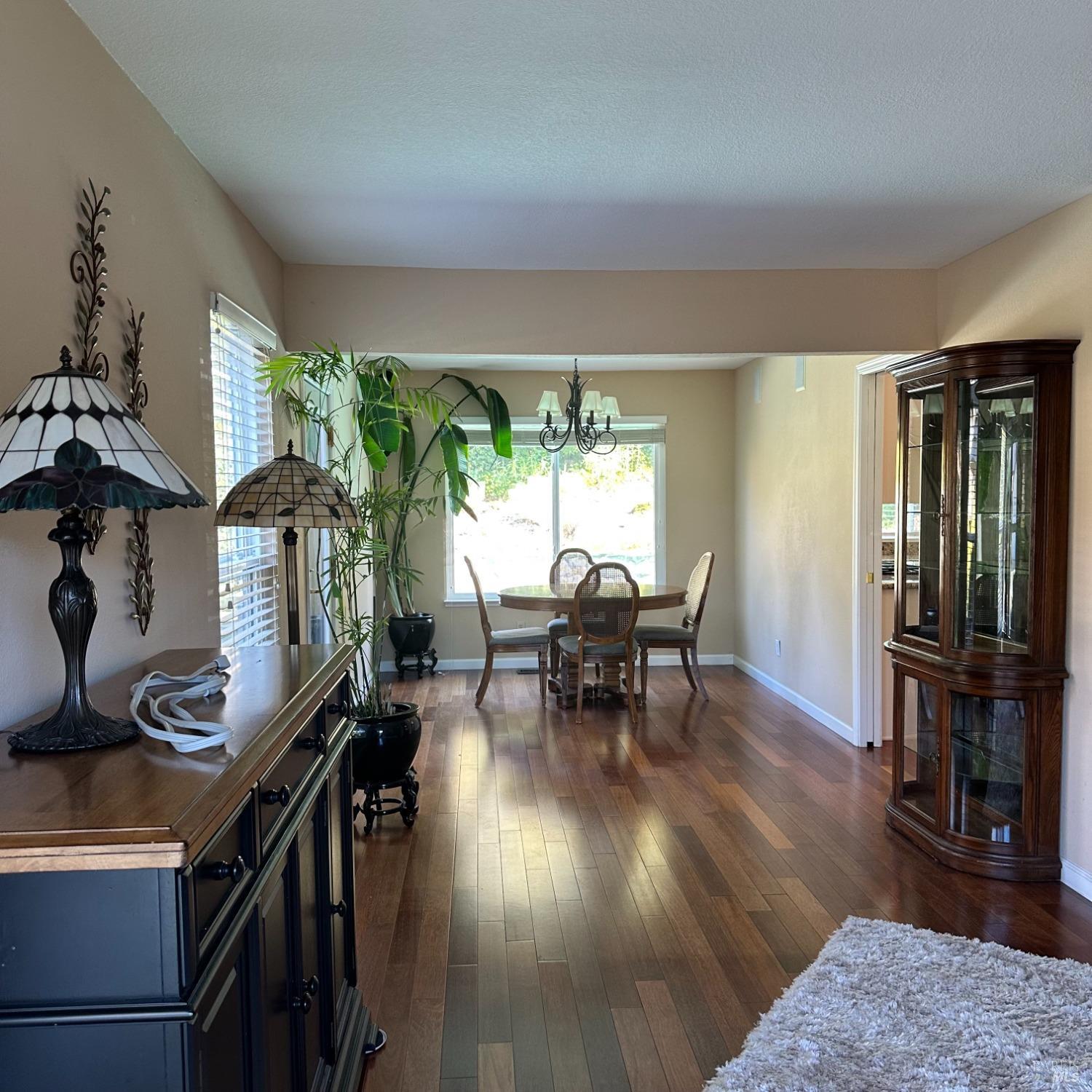 Detail Gallery Image 24 of 95 For 6 Paddock Ct, Pleasant Hill,  CA 94523 - 5 Beds | 2/1 Baths