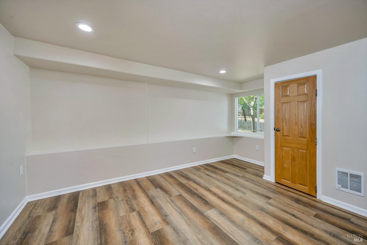 Detail Gallery Image 23 of 40 For 9479 Pawnee Trl, Kelseyville,  CA 95451 - 3 Beds | 3/1 Baths