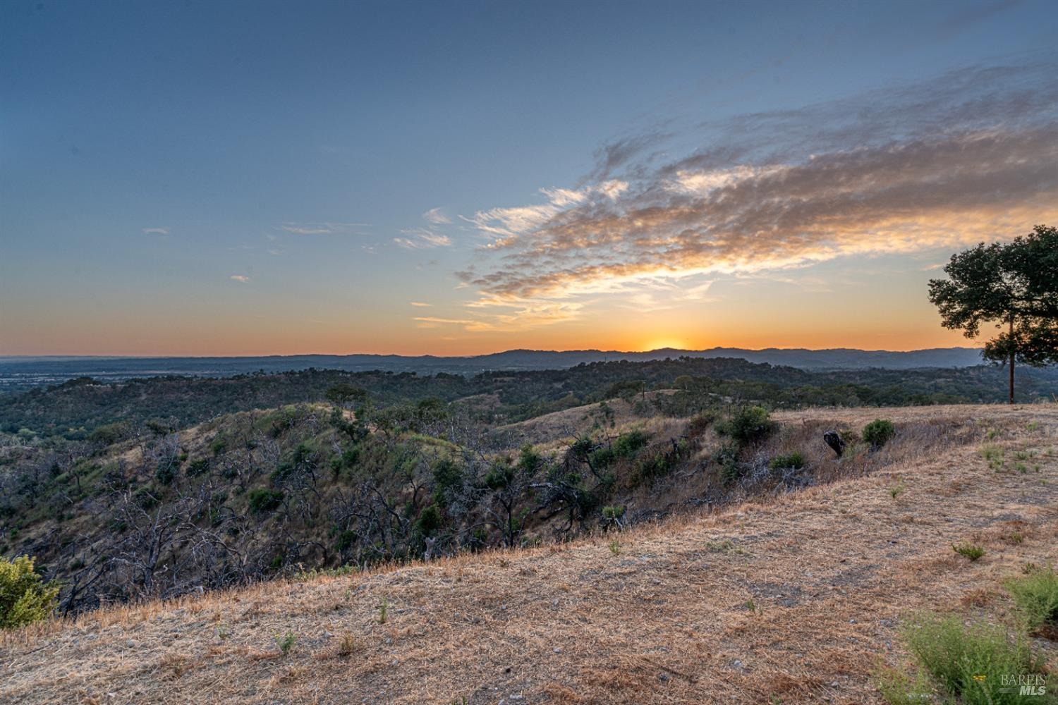 Detail Gallery Image 98 of 99 For 9110 Chalk Hill Rd, Healdsburg,  CA 95448 - 6 Beds | 5/1 Baths