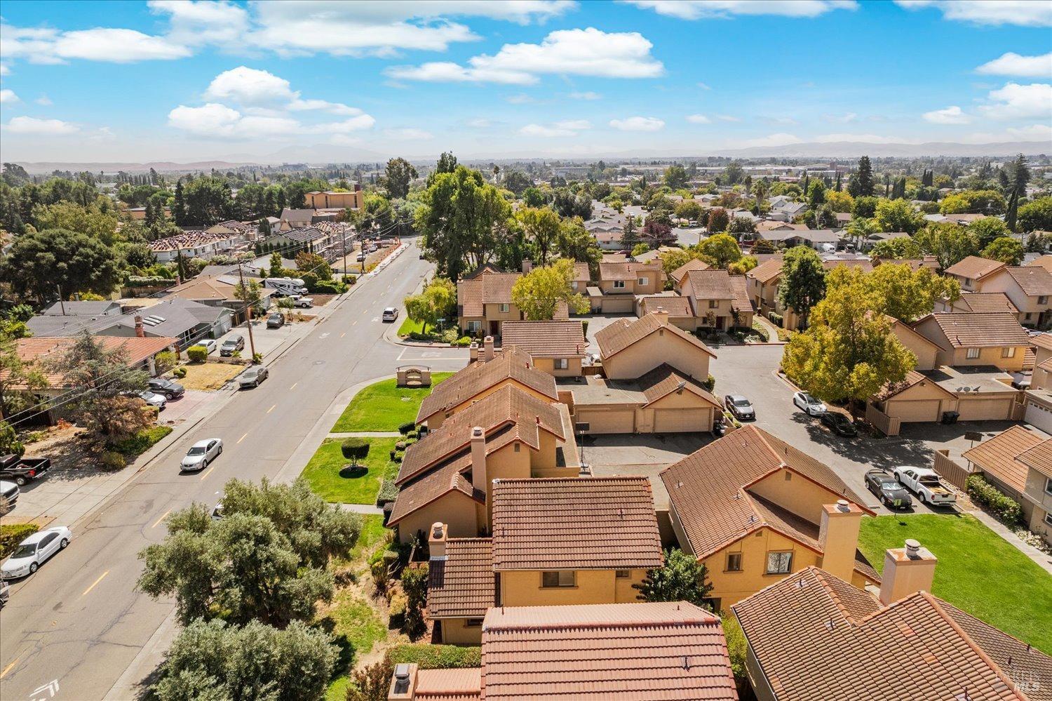 Detail Gallery Image 39 of 43 For 48 Del Prado Cir, Fairfield,  CA 94533 - 3 Beds | 3 Baths