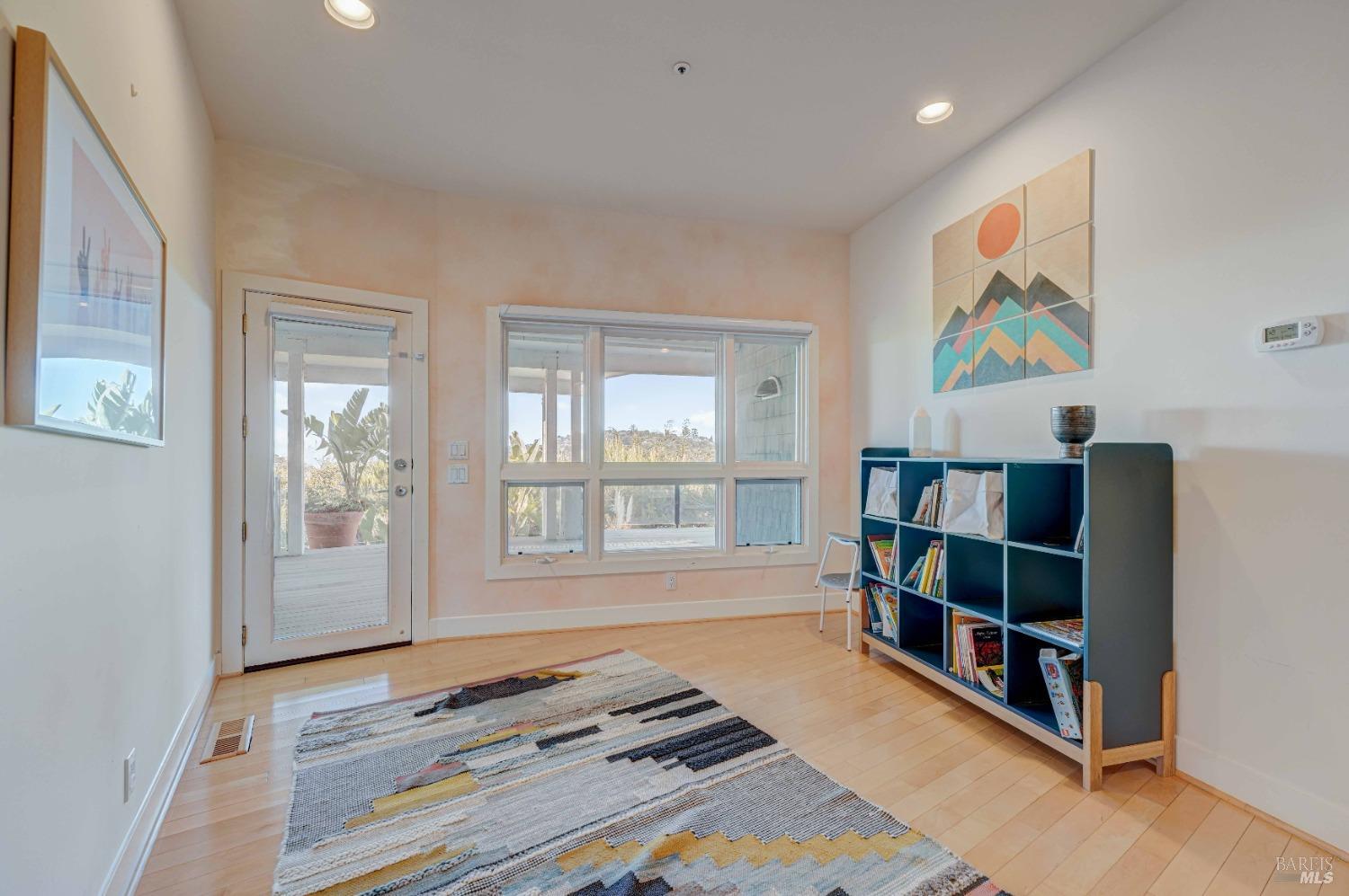 Detail Gallery Image 55 of 78 For 95 Spring Ln, Tiburon,  CA 94920 - 5 Beds | 4/1 Baths