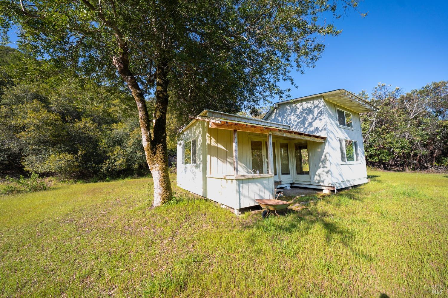 Detail Gallery Image 33 of 42 For 33360 Pine Mt. Rd, Cloverdale,  CA 95425 - 1 Beds | 1 Baths