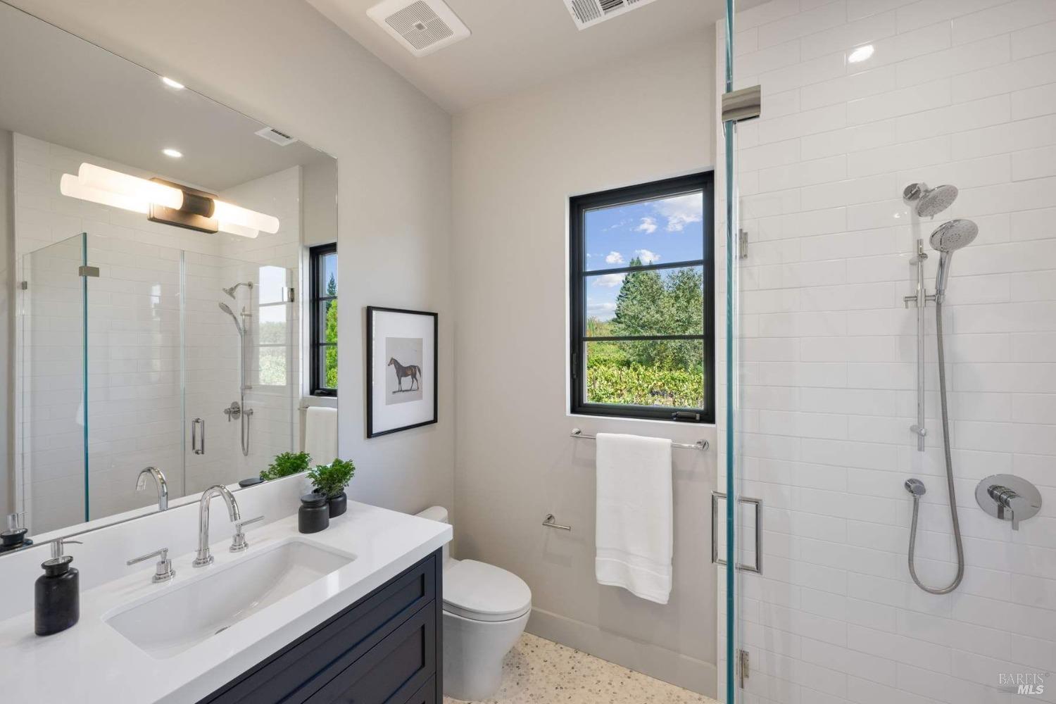 Detail Gallery Image 22 of 42 For 1080 Lark Ave, Sonoma,  CA 95476 - 4 Beds | 4/1 Baths