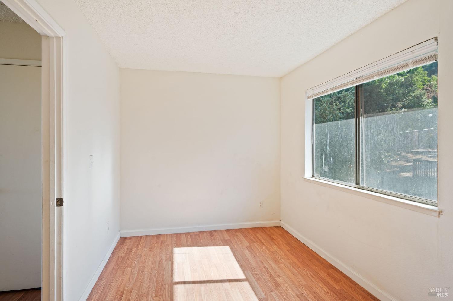 Detail Gallery Image 15 of 46 For 69 Parrott St, Vallejo,  CA 94590 - 3 Beds | 1/1 Baths