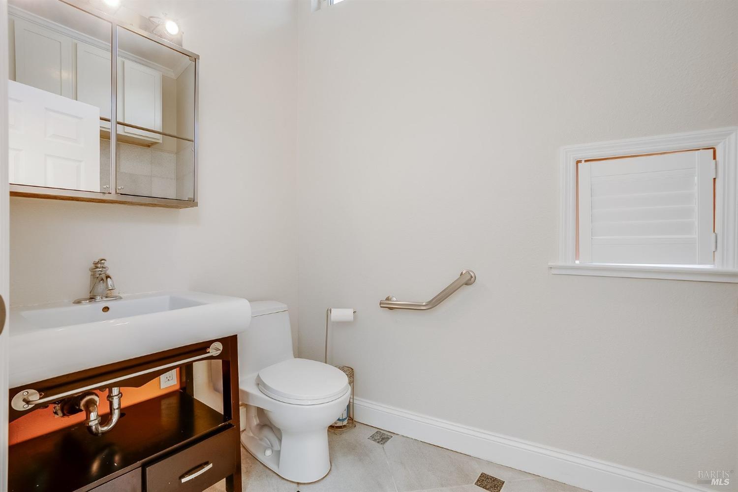 Detail Gallery Image 20 of 58 For 2 Prospect Dr, San Rafael,  CA 94901 - 4 Beds | 2 Baths