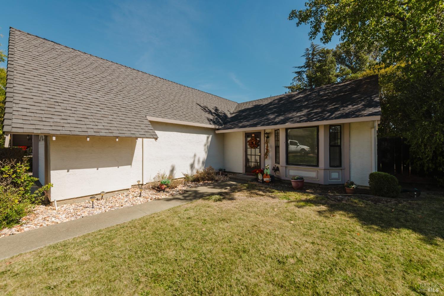 Detail Gallery Image 5 of 32 For 2766 Vista Palomar Unkn, Fairfield,  CA 94534 - 3 Beds | 2 Baths