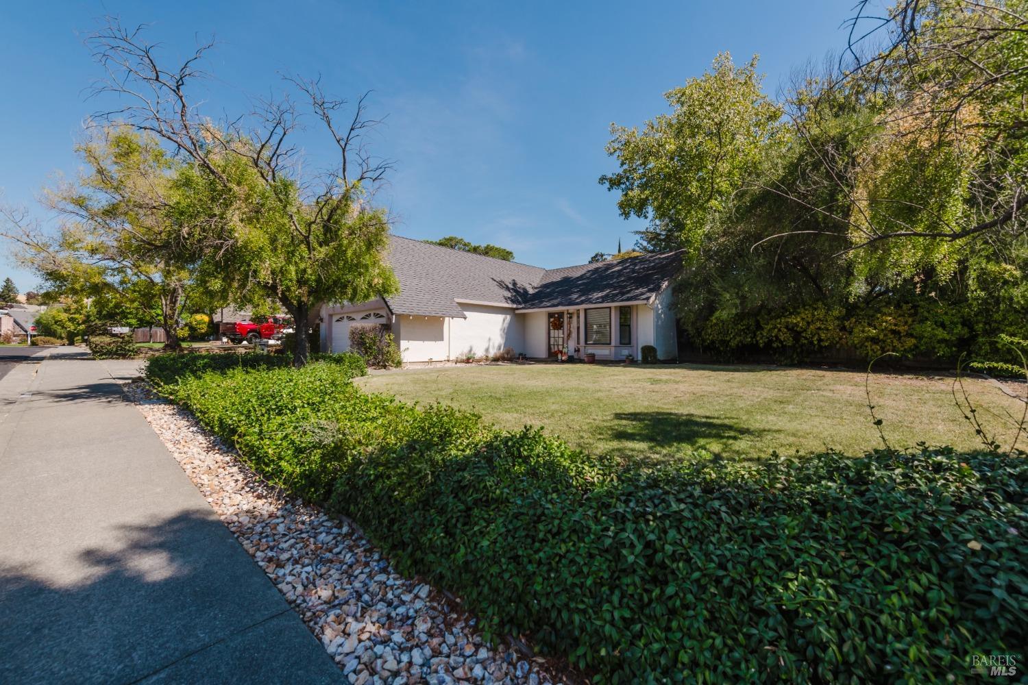 Detail Gallery Image 2 of 32 For 2766 Vista Palomar Unkn, Fairfield,  CA 94534 - 3 Beds | 2 Baths