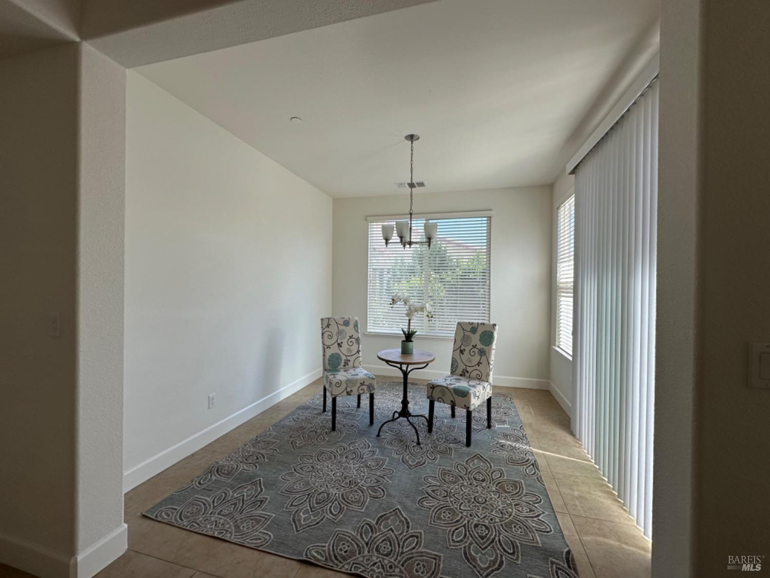 Detail Gallery Image 6 of 23 For 142 Alpine Dr, Rio Vista,  CA 94571 - 2 Beds | 2 Baths