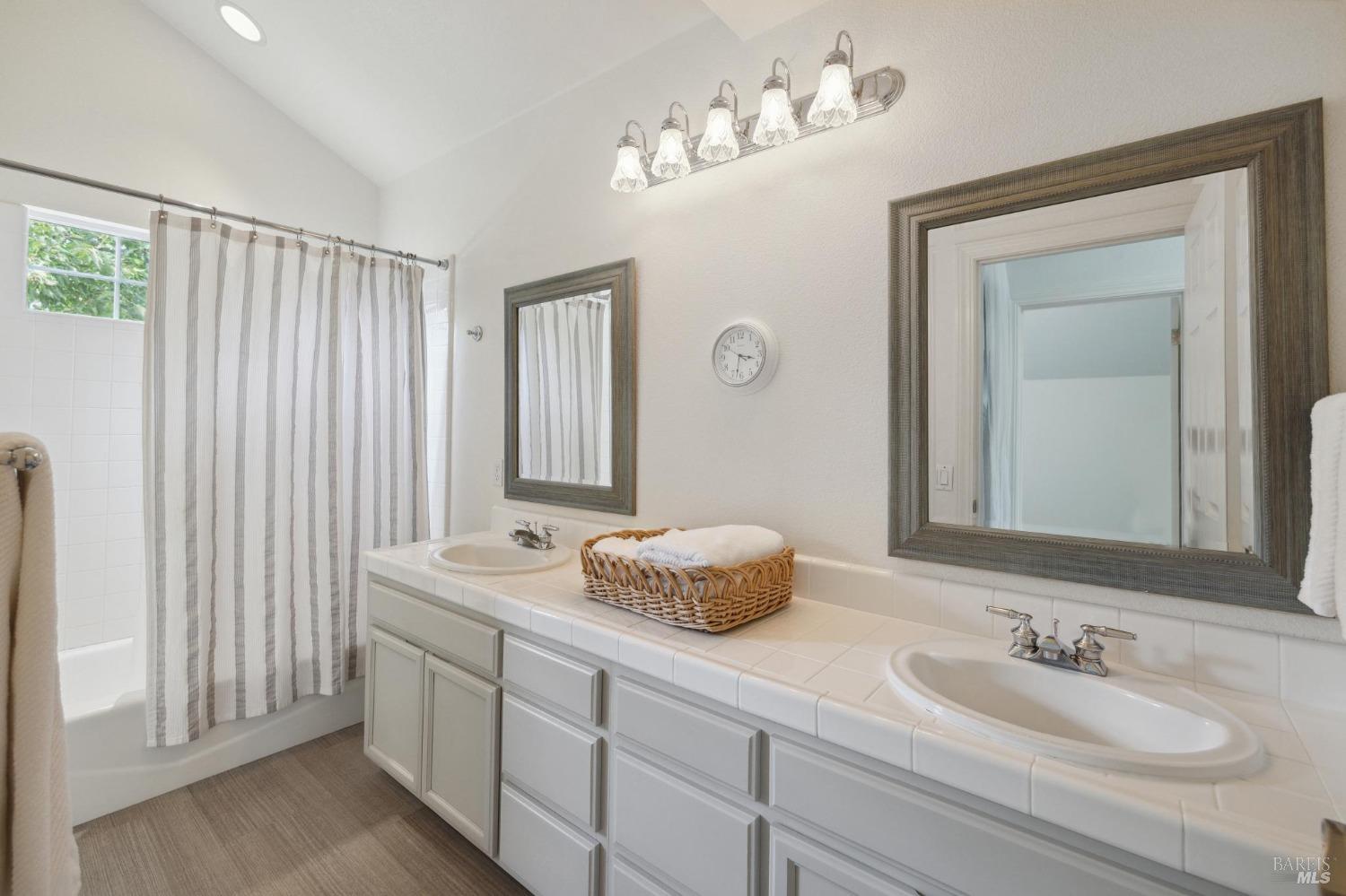 Detail Gallery Image 25 of 35 For 1178 Starr Ave, Saint Helena,  CA 94574 - 4 Beds | 2/1 Baths