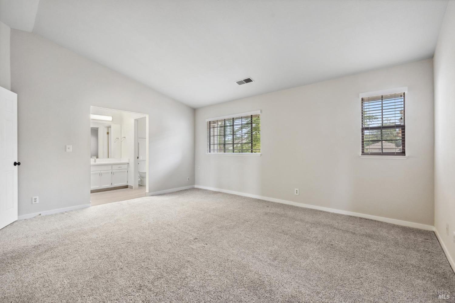 Detail Gallery Image 18 of 41 For 662 Oregon St, Sonoma,  CA 95476 - 2 Beds | 2/1 Baths