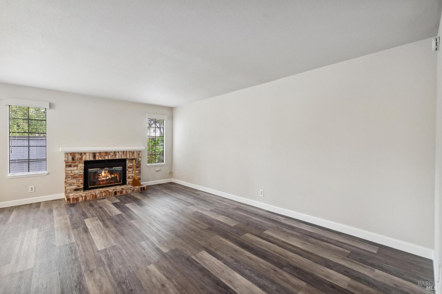 Detail Gallery Image 7 of 41 For 662 Oregon St, Sonoma,  CA 95476 - 2 Beds | 2/1 Baths