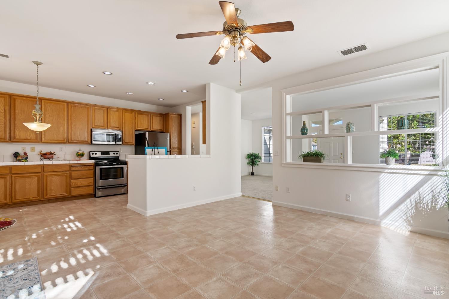 Detail Gallery Image 12 of 55 For 549 Turnberry Ter, Rio Vista,  CA 94571 - 2 Beds | 2 Baths