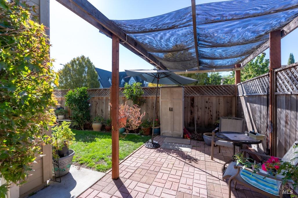 Detail Gallery Image 22 of 33 For 2341 Mikayla Dr, Santa Rosa,  CA 95403 - 4 Beds | 2/1 Baths